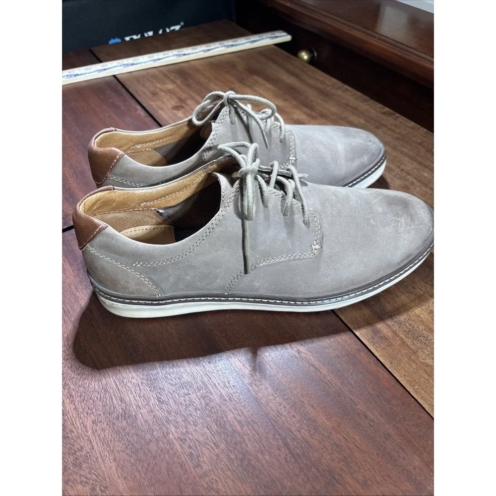 Johnston & Murphy McGuffey Plain Toe Men 8.5 Wide Tan‎ Sheepskin shoes.